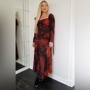 Proenza Schouler Painted Spiral-Print Ruched Crepe Chinch Midi Dress Kate Hudson